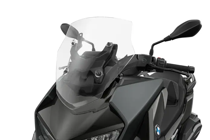 Discover the 2025 BMW C 400 GT: Enhanced Tech, Safety, and Convenience 5 2025 BMW C 400 GT